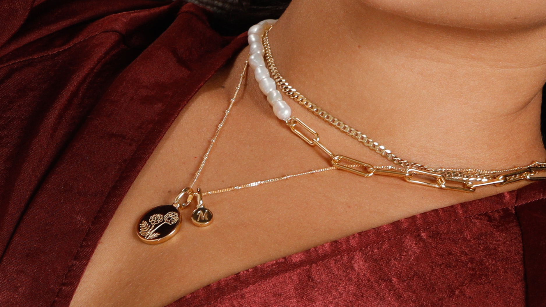 10 Tips to Choose the Perfect Personalized Necklace