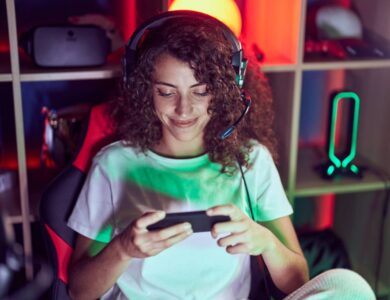 How Music Shapes the Success of Video Games: From Immersion to Monetization 70 music-video-games